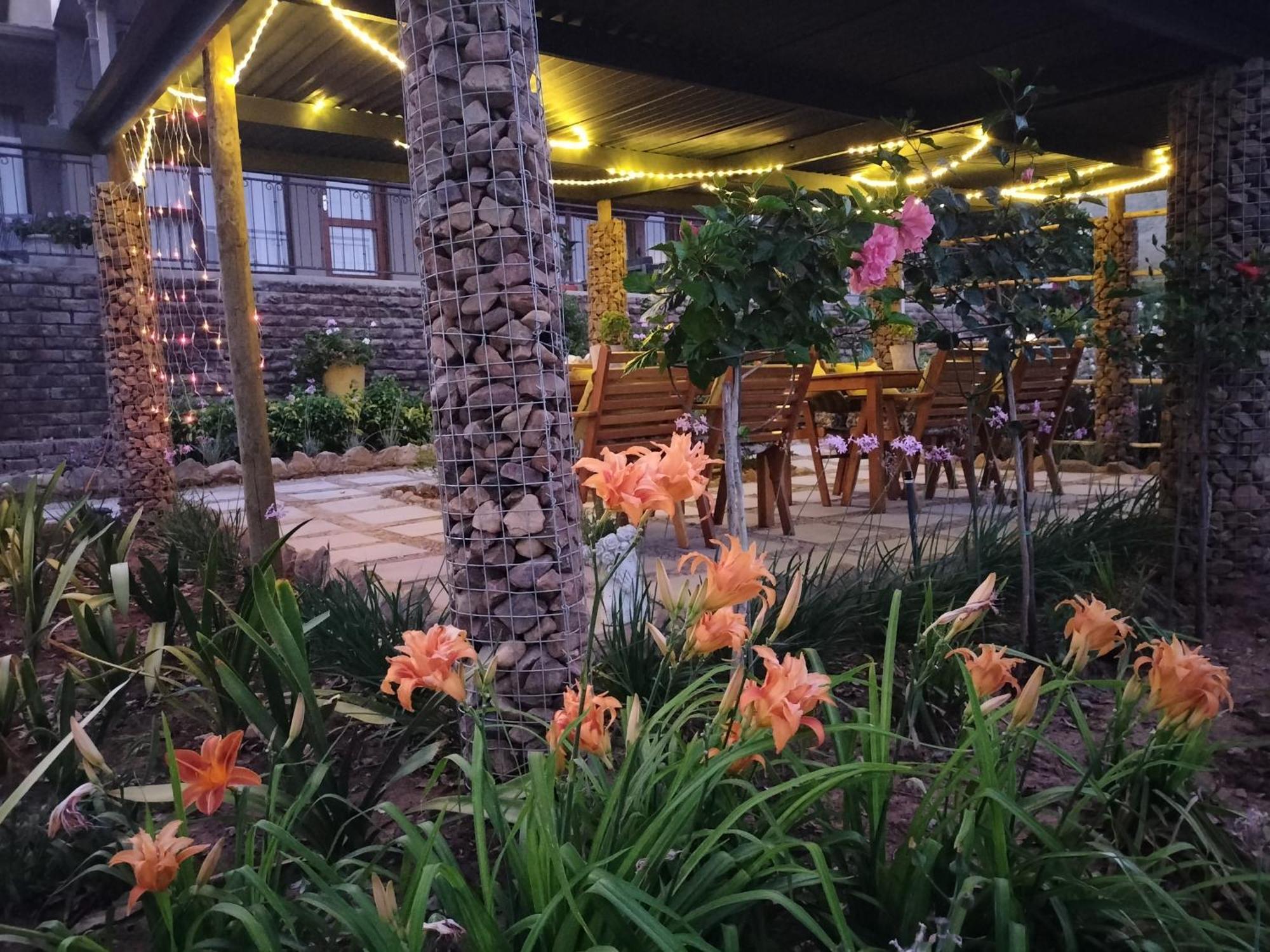 Die Fonteine Country Guesthouse And Glamping Oudtshoorn Zewnętrze zdjęcie