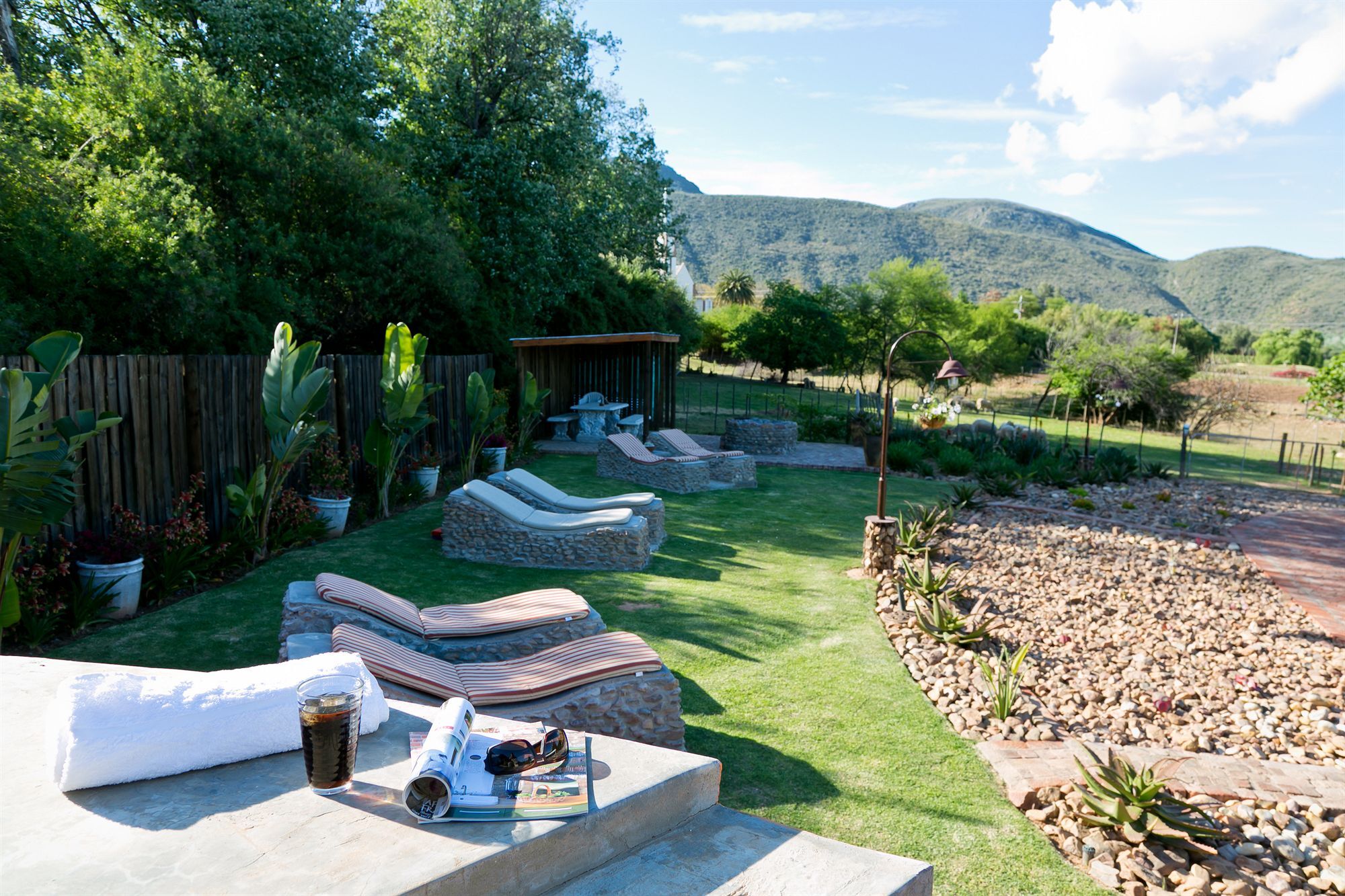 Die Fonteine Country Guesthouse And Glamping Oudtshoorn Zewnętrze zdjęcie